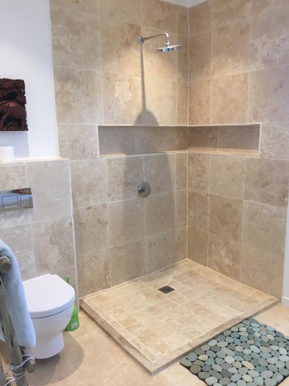 Nakai Beach Homestay Trafalgar 外观 照片