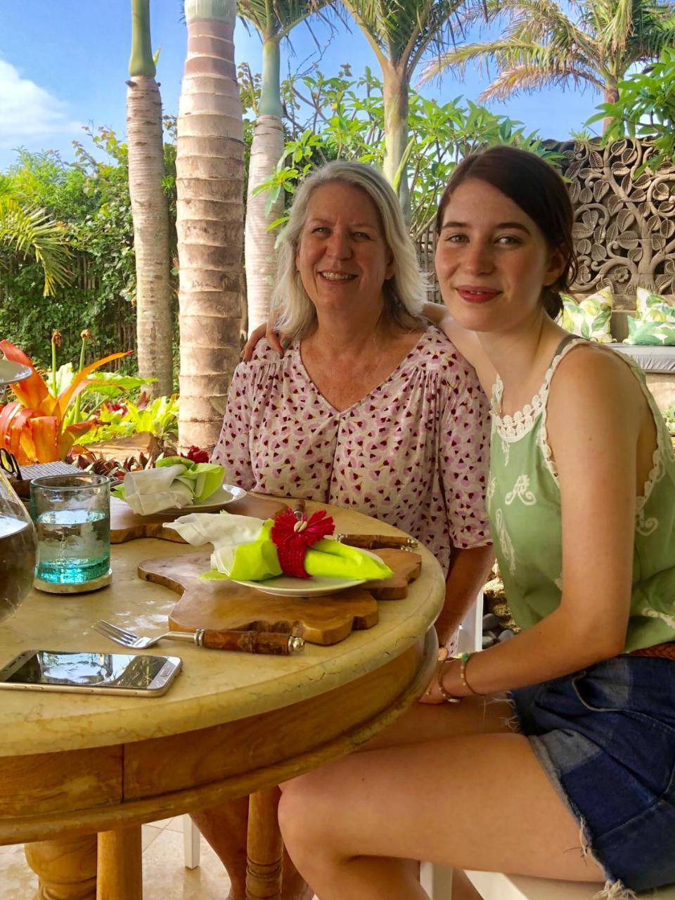 Nakai Beach Homestay Trafalgar 外观 照片